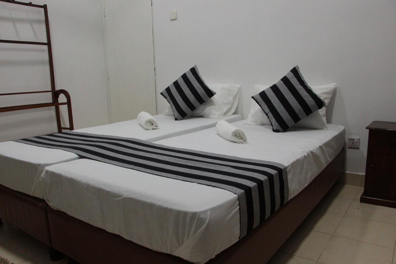 Coco Home Negombo Luaran gambar